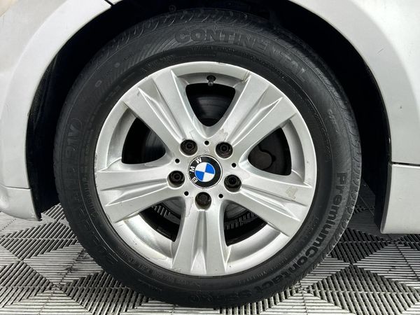 2007-BMW-1-Series-120i-5-dr-Exclusive image:3