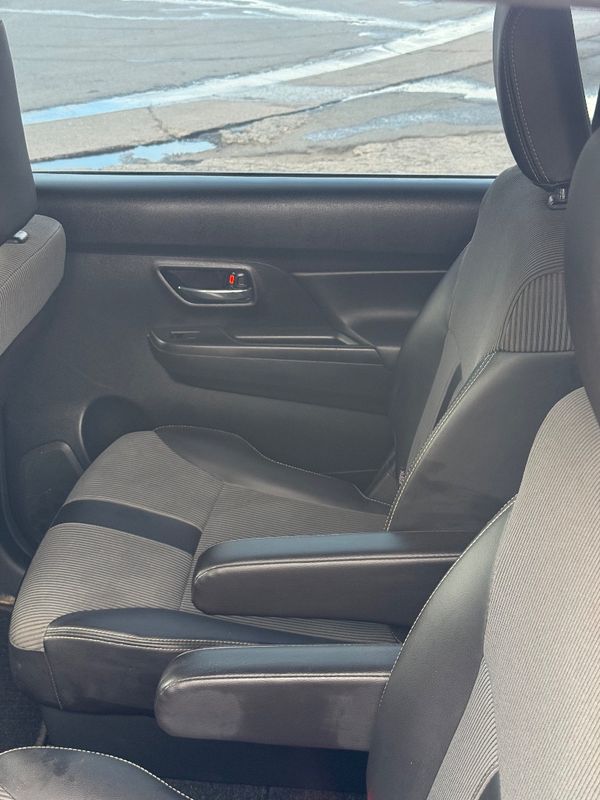 2025-Suzuki-XL6-15-GLX image:9