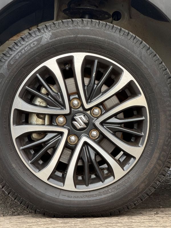 2025-Suzuki-XL6-15-GLX image:4