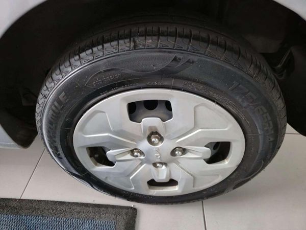 2021-Kia-Picanto-10-Street image:12