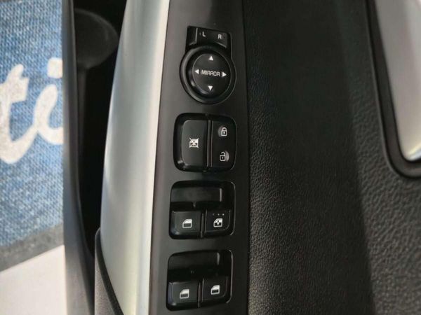 2021-Kia-Picanto-10-Street image:19