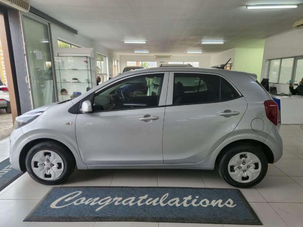 2021-Kia-Picanto-10-Street image:3