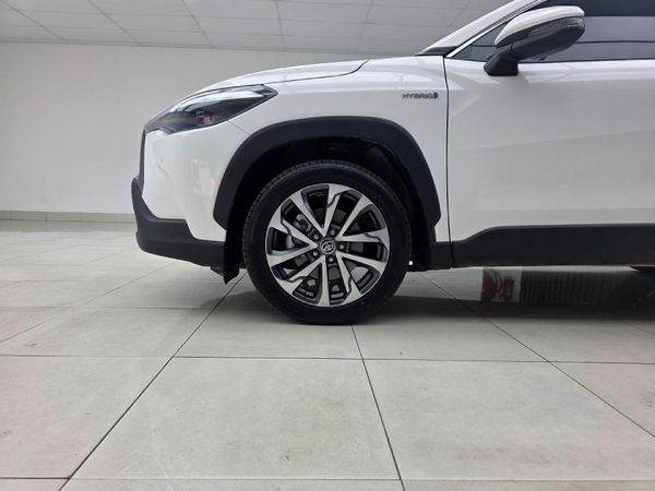 2024-Toyota-Corolla-Cross-18-XR-Hybrid image:8