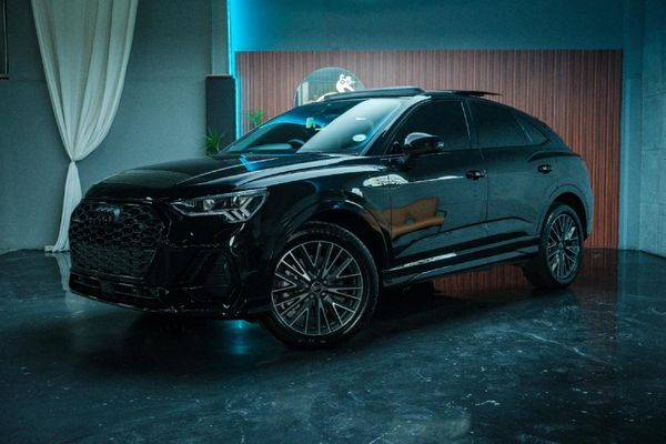 2025-Audi-Q3-Sportback-20-TFSI-quattro-Auto-S-Line-40-TFSI image:1