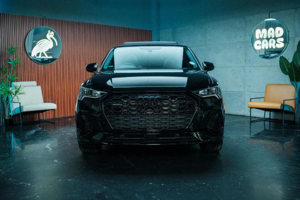 2025-Audi-Q3-Sportback-20-TFSI-quattro-Auto-S-Line-40-TFSI image:2