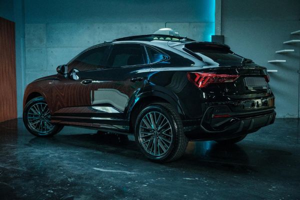 2025-Audi-Q3-Sportback-20-TFSI-quattro-Auto-S-Line-40-TFSI image:5