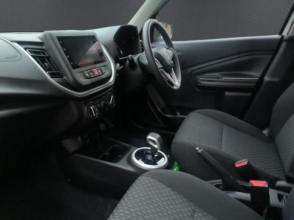 2025-Toyota-Vitz-10-XR-AMT image:14