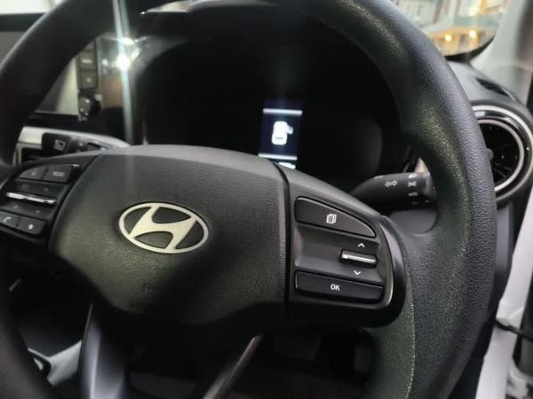 2025-Hyundai-Exter-12-Premium-Auto image:16