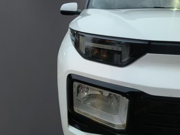 2025-Hyundai-Exter-12-Premium-Auto image:19