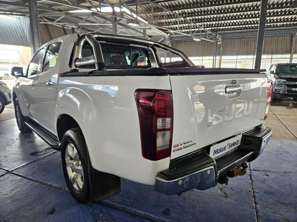 2016-Isuzu-KB-300-D-Teq-LX-Double-Cab image:4