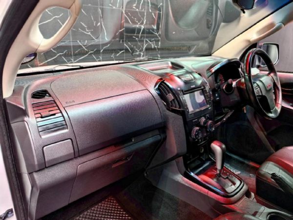 2020-Isuzu-D-Max-250-HO-X-Rider-Auto-Double-Cab image:12
