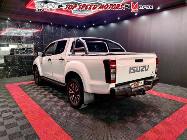 2020-Isuzu-D-Max-250-HO-X-Rider-Auto-Double-Cab image:4