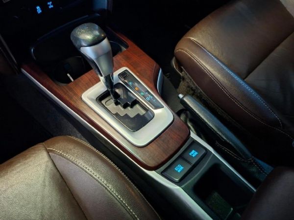 2017-Toyota-Fortuner-28-GD-6-Raised-Body-Auto image:17