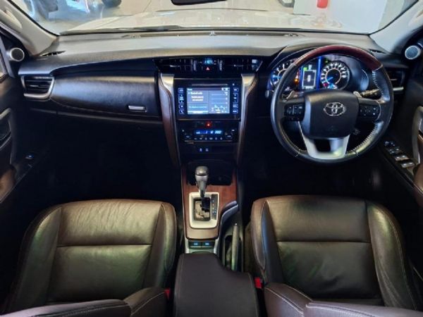 2017-Toyota-Fortuner-28-GD-6-Raised-Body-Auto image:18