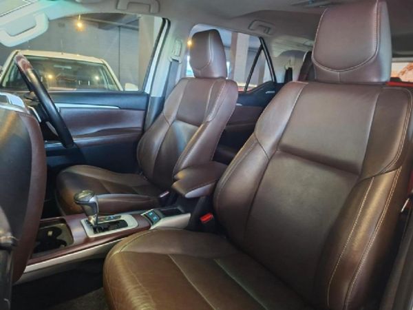 2017-Toyota-Fortuner-28-GD-6-Raised-Body-Auto image:20