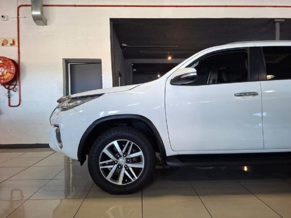 2017-Toyota-Fortuner-28-GD-6-Raised-Body-Auto image:23