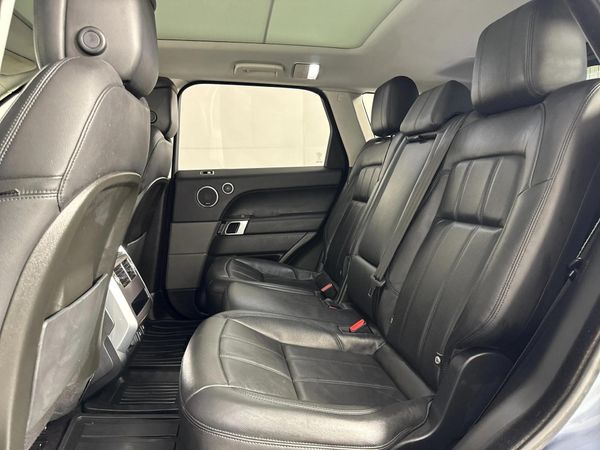 2019-Land-Rover-Range-Rover-Sport-30-D-SE-190kW image:3