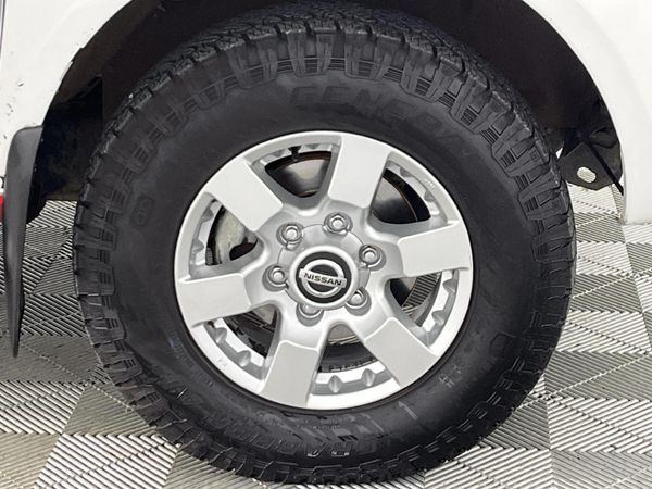 2019-Nissan-NP300-25-TDi-Hi-Rider-Double-Cab image:5