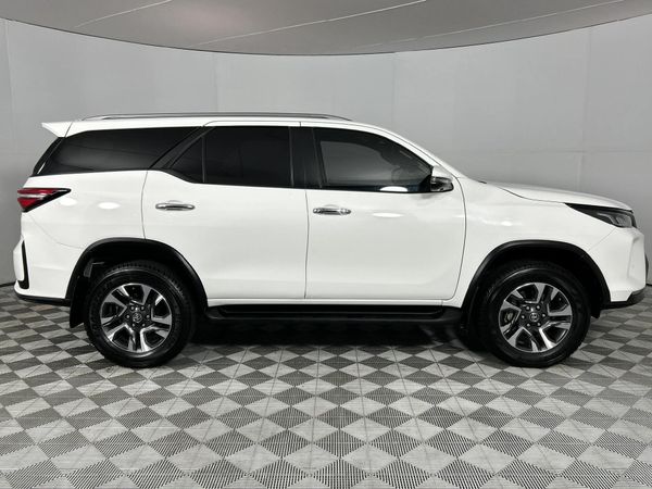 2024-Toyota-Fortuner-28-GD-6-VX-Auto image:17