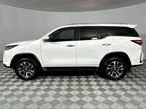 2024-Toyota-Fortuner-28-GD-6-VX-Auto image:19