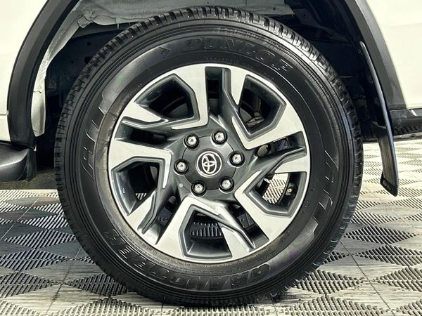 2024-Toyota-Fortuner-28-GD-6-VX-Auto image:6