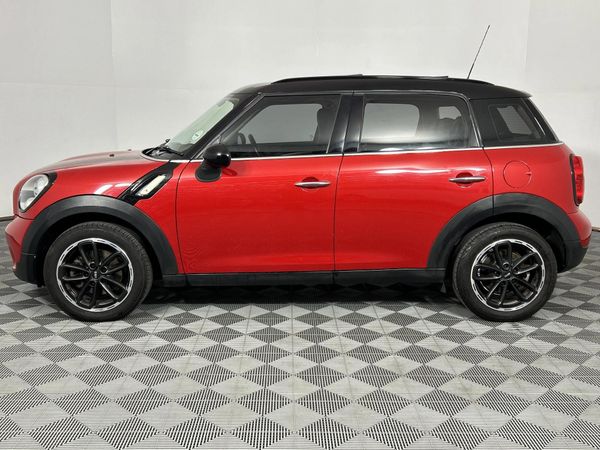 2015-MINI-Countryman-Cooper image:19