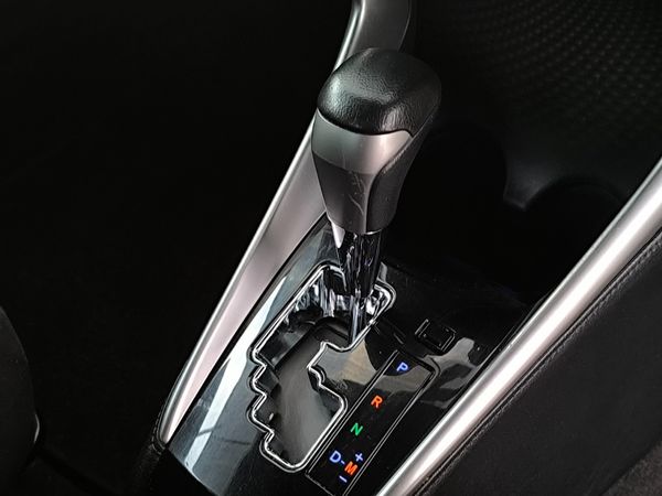 2018-Toyota-Yaris-15-XS-Auto-5-dr image:12