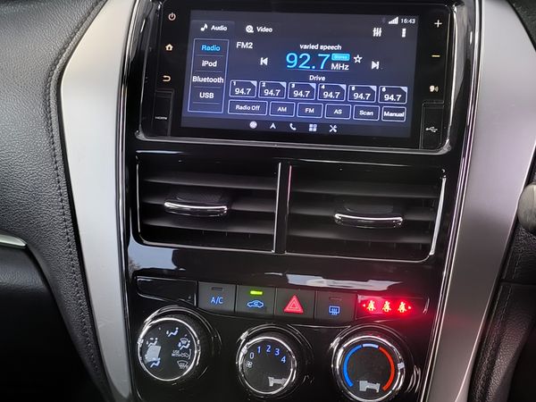 2018-Toyota-Yaris-15-XS-Auto-5-dr image:13