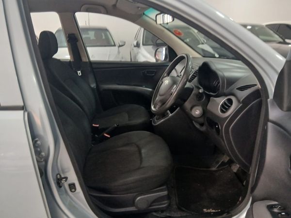 2012-Hyundai-i10-125-GLS-Fluid image:5