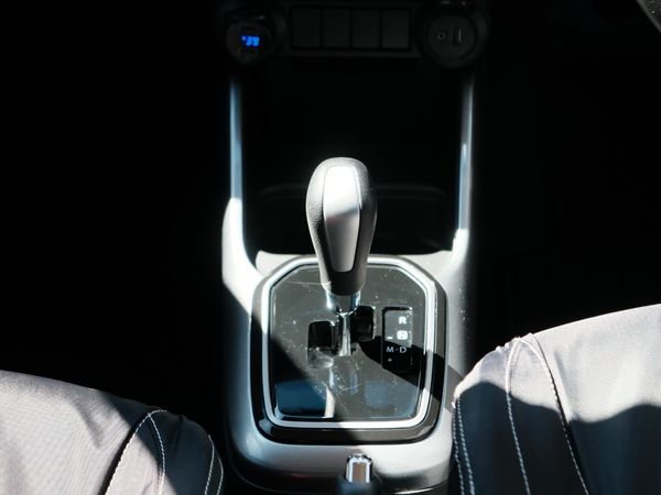 2023-Suzuki-Ignis-12-GLX-Auto image:15
