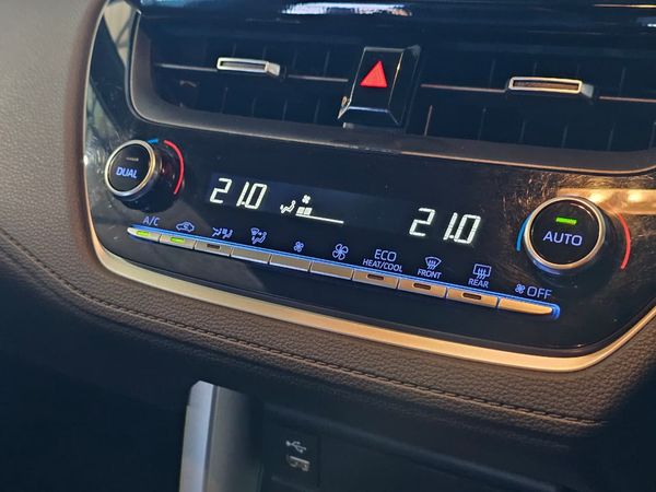 2023-Toyota-Corolla-Cross-18-XR image:13