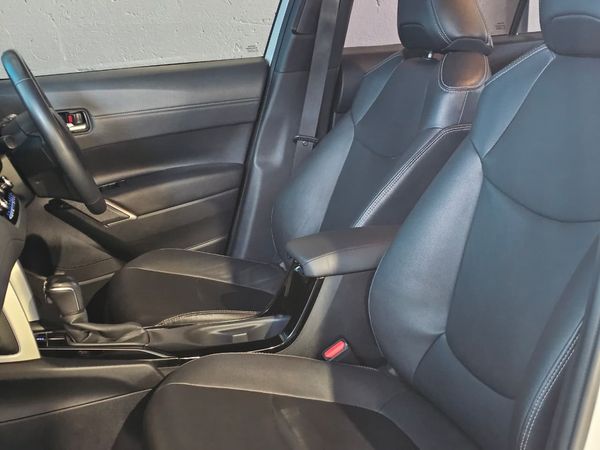2023-Toyota-Corolla-Cross-18-XR image:18