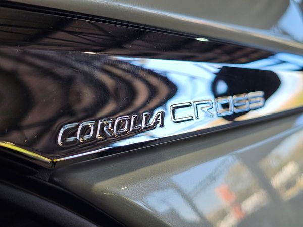 2023-Toyota-Corolla-Cross-18-XR image:7