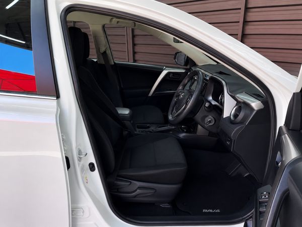 2017-Toyota-RAV4-20-GX-Auto image:11