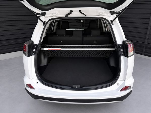 2017-Toyota-RAV4-20-GX-Auto image:8