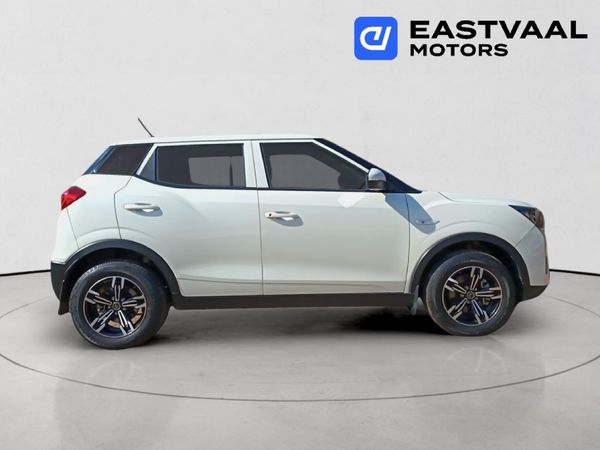 2024-Mahindra-XUV-300-12T-SE-W4 image:7