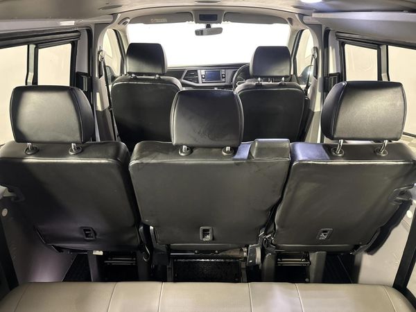 2023-Volkswagen-Transporter-T61-Crew-Bus-20-BiTDI-LWB-146kW-4Motion-Auto-8 image:14
