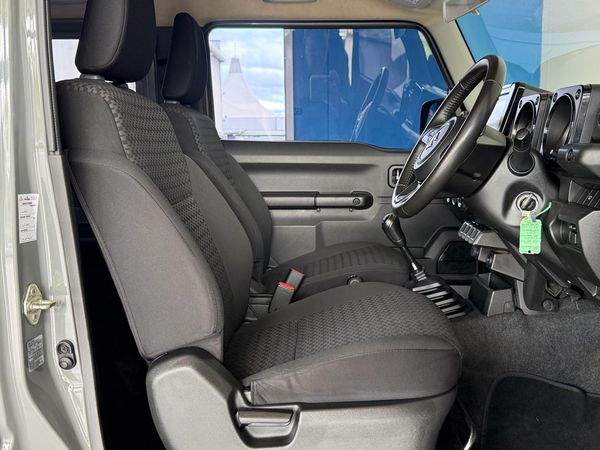 2023-Suzuki-Jimny-15-GLX image:17
