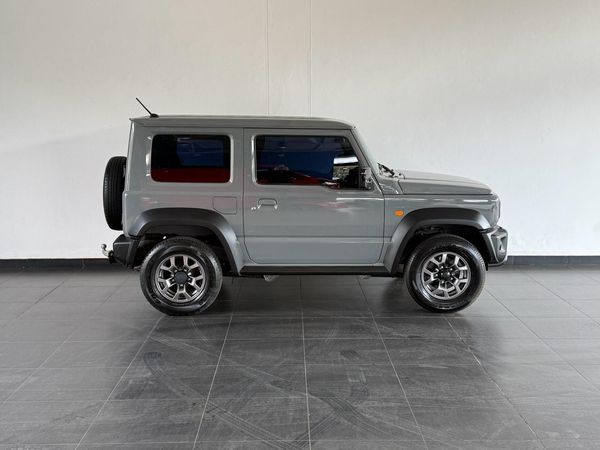 2023-Suzuki-Jimny-15-GLX image:3