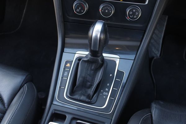 2020-Volkswagen-Golf-VII-14-TSI-Comfortline-Auto image:20