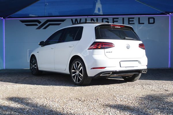 2020-Volkswagen-Golf-VII-14-TSI-Comfortline-Auto image:3