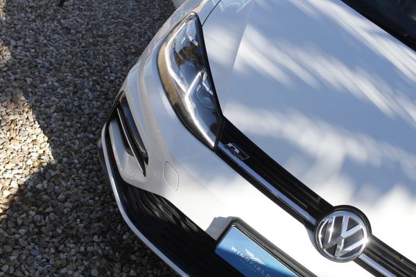 2020-Volkswagen-Golf-VII-14-TSI-Comfortline-Auto image:6