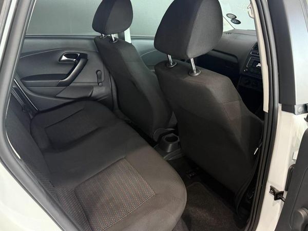 2022-Volkswagen-Polo-Vivo-14-Trendline-5-dr image:13