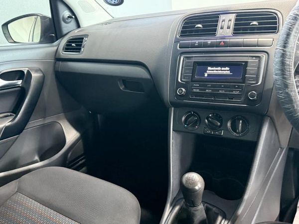 2022-Volkswagen-Polo-Vivo-14-Trendline-5-dr image:14