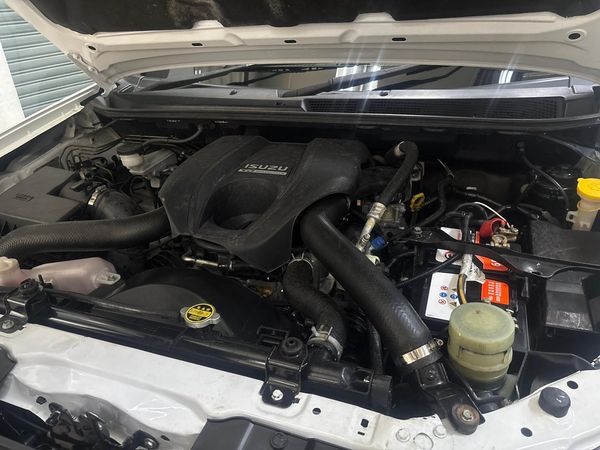 2015-Isuzu-KB-250-D-Teq-LE-Double-Cab image:14
