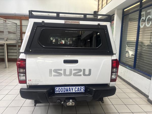2015-Isuzu-KB-250-D-Teq-LE-Double-Cab image:3