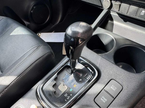 2020-Toyota-Hilux-28-GD-6-Raider-4x4-Auto-Double-Cab image:9