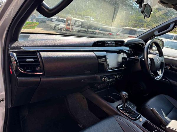 2020-Toyota-Hilux-28-GD-6-Raider-4x4-Auto-Double-Cab image:16