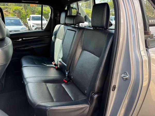 2020-Toyota-Hilux-28-GD-6-Raider-4x4-Auto-Double-Cab image:18