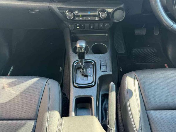 2020-Toyota-Hilux-28-GD-6-Raised-Body-Auto-Raider-Double-Cab image:10